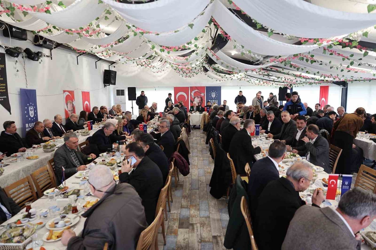 BURSA BÜYÜKŞEHİR BELEDİYE BAŞKANI MUSTAFA BOZBEY, 1/100.000’LİK ÇEVRE DÜZENİ PLANI’NDA SONA...