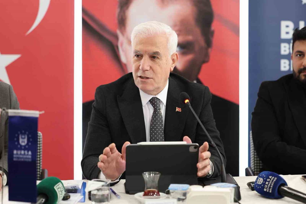 BURSA BÜYÜKŞEHİR BELEDİYE BAŞKANI MUSTAFA BOZBEY, 1/100.000’LİK ÇEVRE DÜZENİ PLANI’NDA SONA...