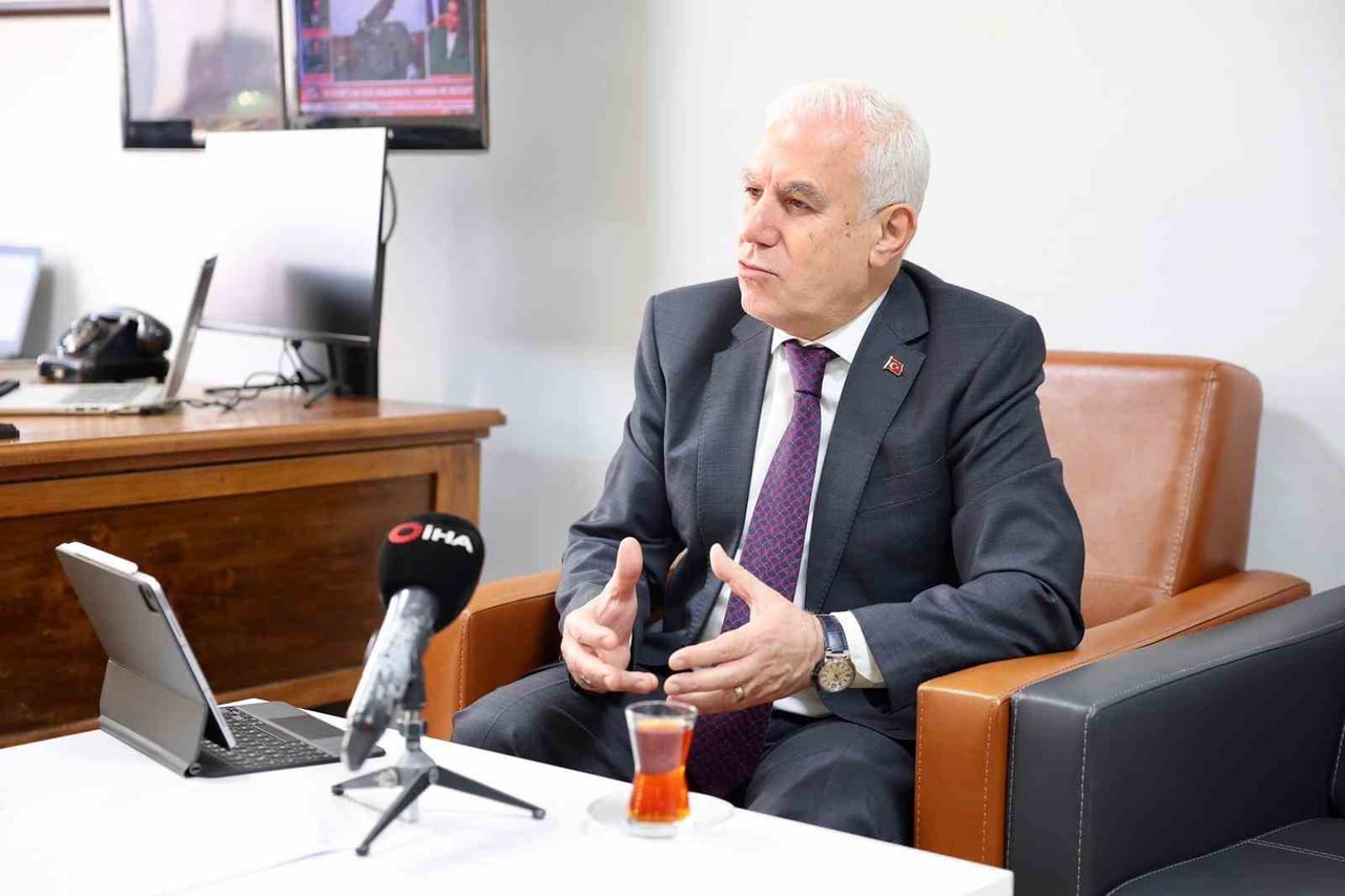 BURSA BÜYÜKŞEHİR BELEDİYE BAŞKANI MUSTAFA BOZBEY, ÇOK GENİŞ KESİMLERİN GÖRÜŞLERİNİ ALARAK 20 AYDIR...