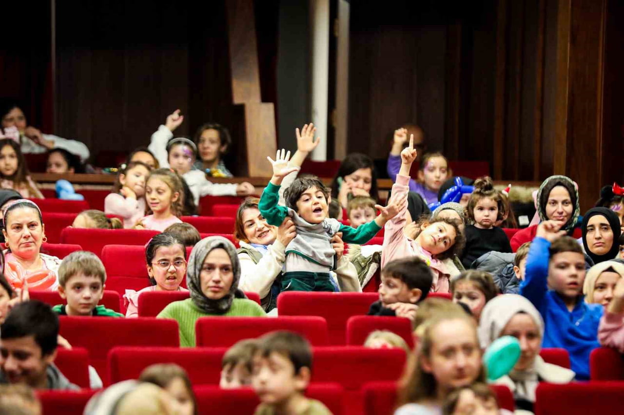 BURSA BÜYÜKŞEHİR BELEDİYESİ TARAFINDAN SÖMESTR TATİLİNE ÖZEL OLARAK DÜZENLENEN ‘YARIYIL ŞENLİĞİ’...