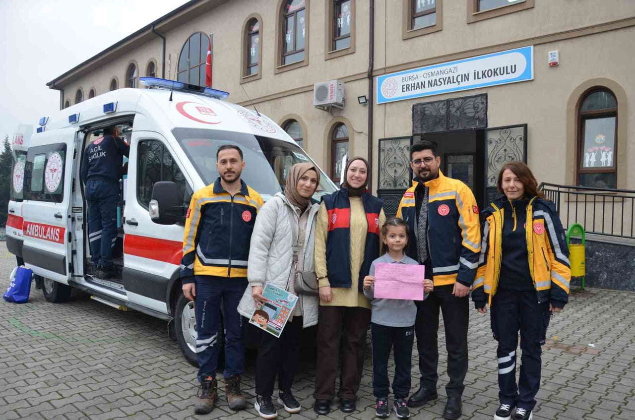 BURSA’DA YAŞAYAN ERHAN NASYALÇIN İLKOKULU 1. SINIF ÖĞRENCİSİ YAĞMUR ŞEKERCİ, ÇOK MERAK ETTİĞİ...
