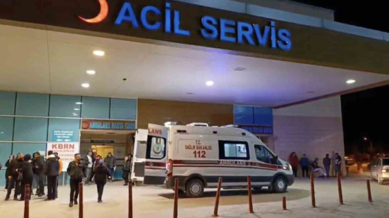 BURSA’NIN İNEGÖL İLÇESİNDE İKİ KUZEN ARASINDA ÇIKAN KAVGADA 1 KİŞİ FALÇATA İLE YÜZÜNDEN...