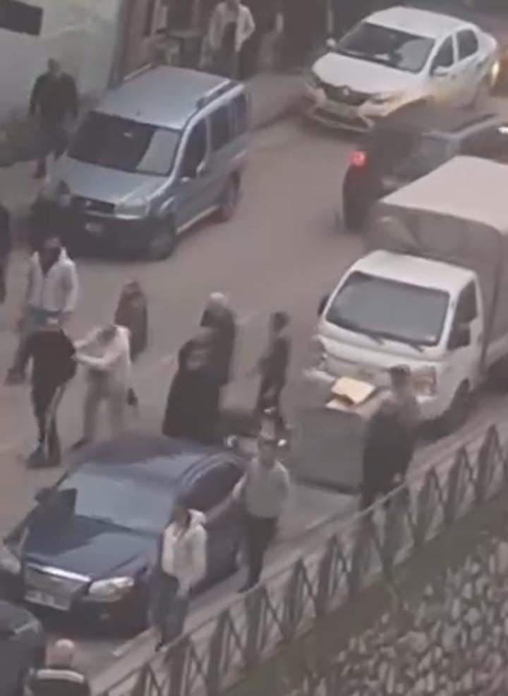 BURSA’NIN OSMANGAZİ İLÇESİNDE BULUNAN KANALBOYU CADDESİ ÜZERİNDE, NEDENİ HENÜZ BELİRLENEMEYEN BİR...