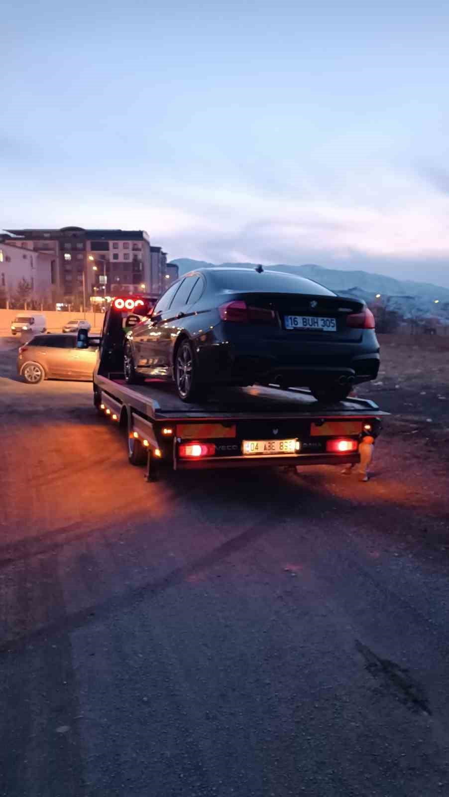 BÜYÜKÇEKMECE ADLİYESİ EMANET BÜROSU'NDAN, İSTANBUL MERKEZLİ 19 İLDE SAHTE VATANDAŞLIK...