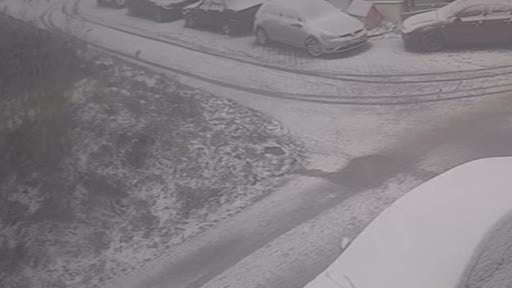 Büyükçekmece’de karda kayan araç böyle kaza yaptı