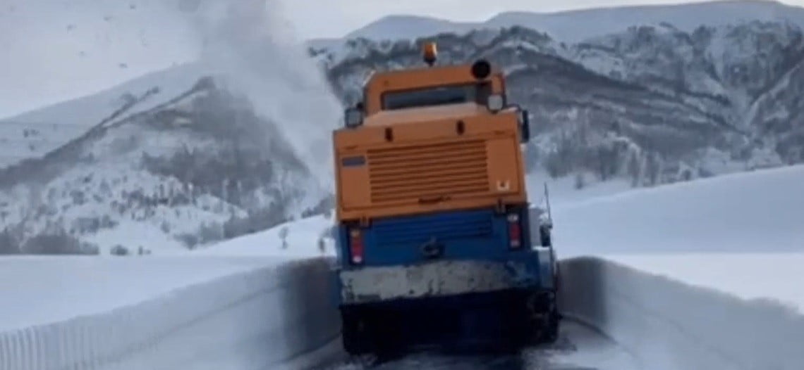 ÇALIŞMALARDA ÖZELLİKLE HASTALAR, ÖĞRENCİLER VE ACİL DURUMLAR ÖNCELİKLİ OLARAK ELE ALINIYOR. ZORLU...