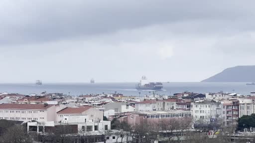 Çanakkale Boğazı çift yönlü trafiğe açıldı