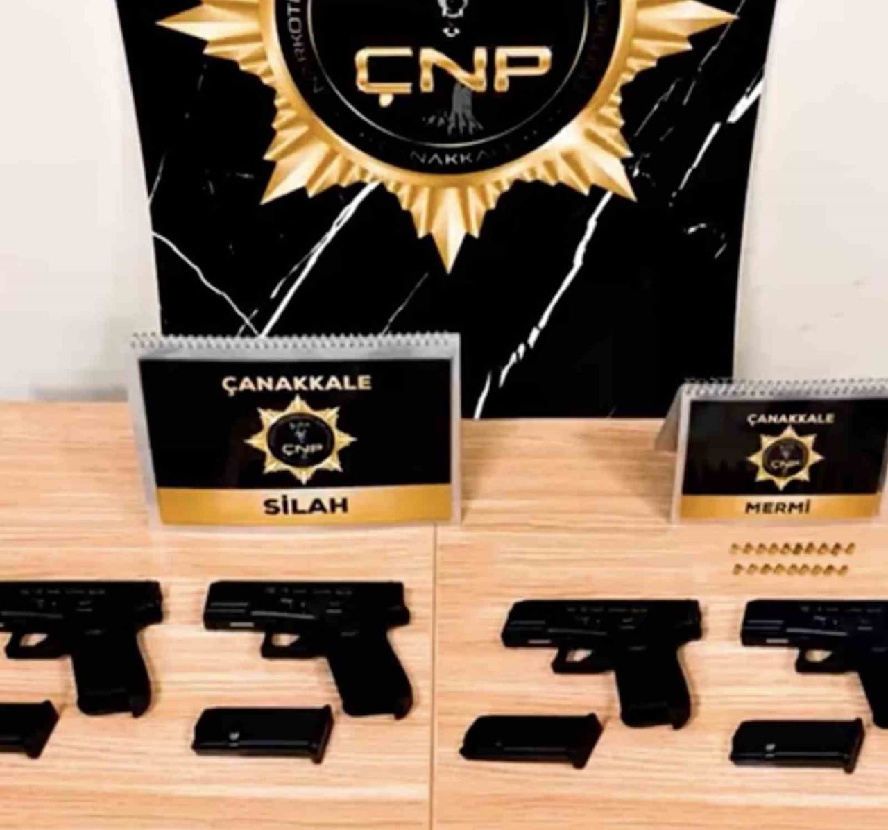 ÇANAKKALE’DE EMNİYET MÜDÜRLÜĞÜ EKİPLERİNCE KAÇAKÇILIKLA MÜCADELEYE YÖNELİK GERÇEKLEŞTİRİLEN...