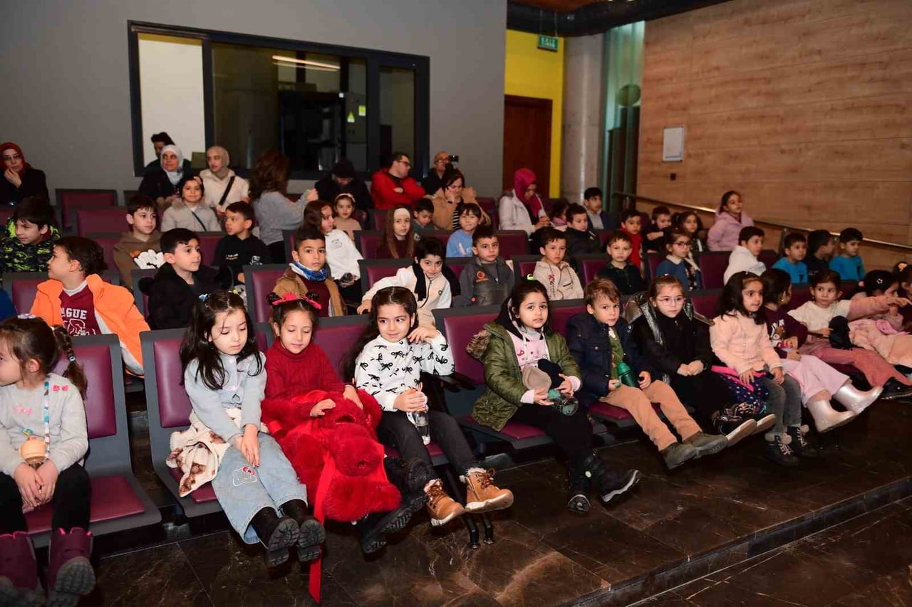 ÇOCUKLARI, BURSA’NIN SİMGESİ HALİNE GELEN DEĞERLER İLE BULUŞTURAN OSMANGAZİ BELEDİYESİ...