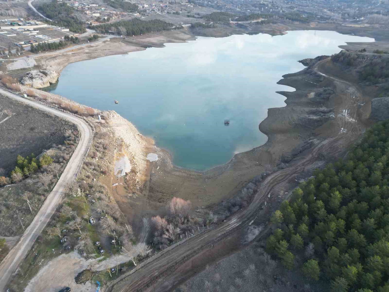 ÇORUM BELEDİYESİ TARAFINDAN YÜRÜTÜLEN PROJE KAPSAMINDA, BÖLGENİN ULAŞIM ALTYAPISI DAHA MODERN VE...