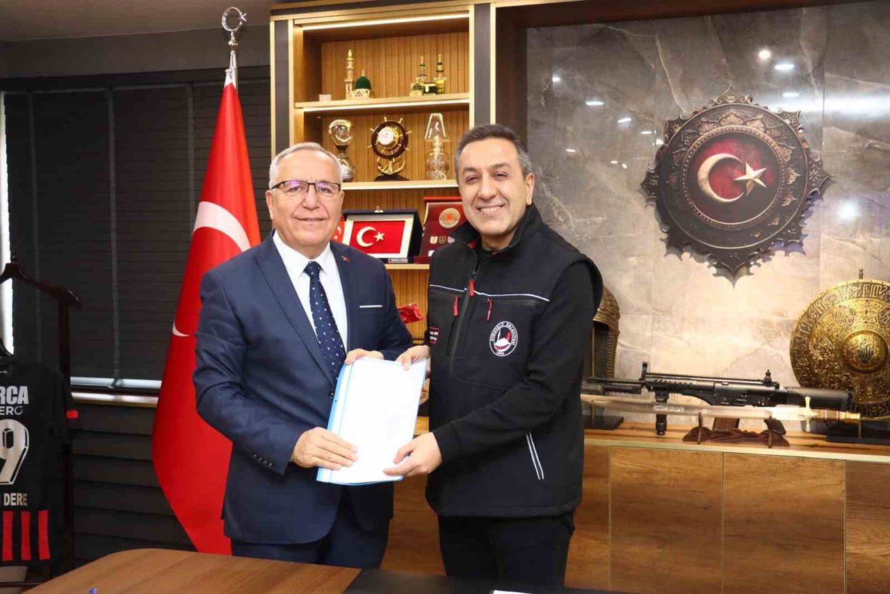 ÇORUM’UN SUNGURLU BELEDİYESİ İLE BELEDİYE-İŞ SENDİKASI ARASINDA, DAİMİ İŞÇİLER VE ŞİRKET...