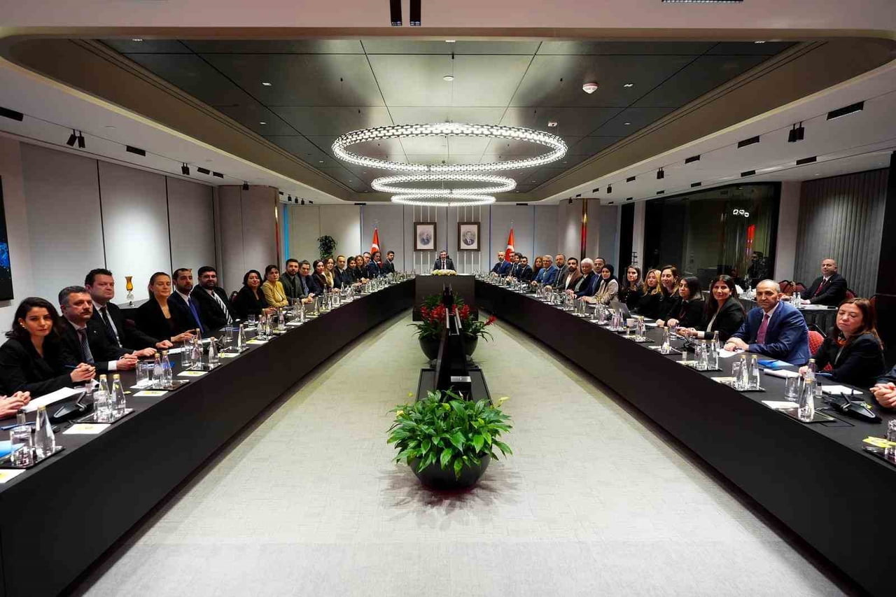 CUMHURBAŞKANI YARDIMCISI CEVDET YILMAZ, "GENEL TABLOYA BAKTIĞIMIZ ZAMAN DÜNYA BÜYÜMESİ SON 23...