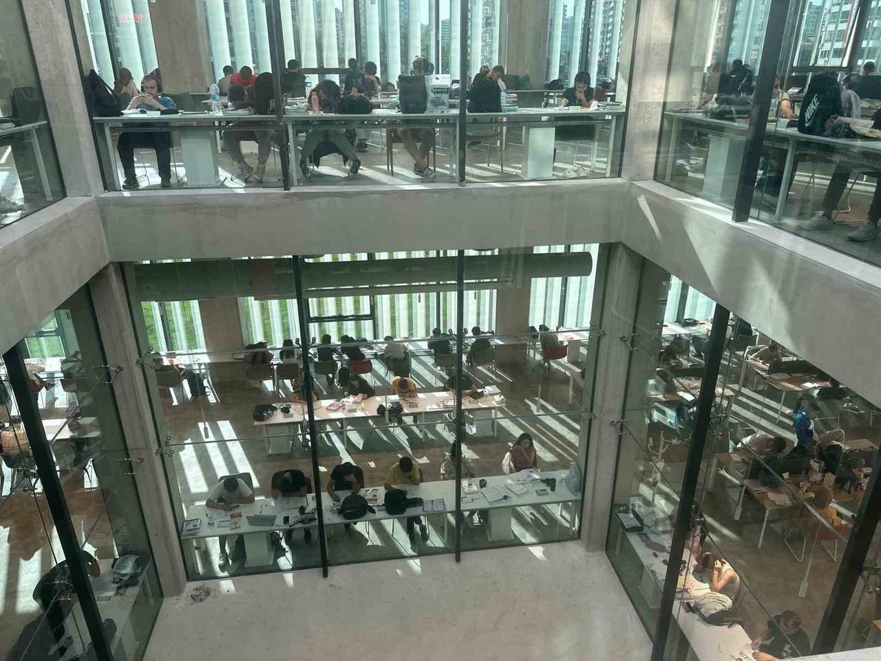 DİYARBAKIR'DA 4 BİN 420 METREKARE KULLANIM ALANINA SAHİP KAYAPINAR İLÇE HALK KÜTÜPHANESİ, 2025...