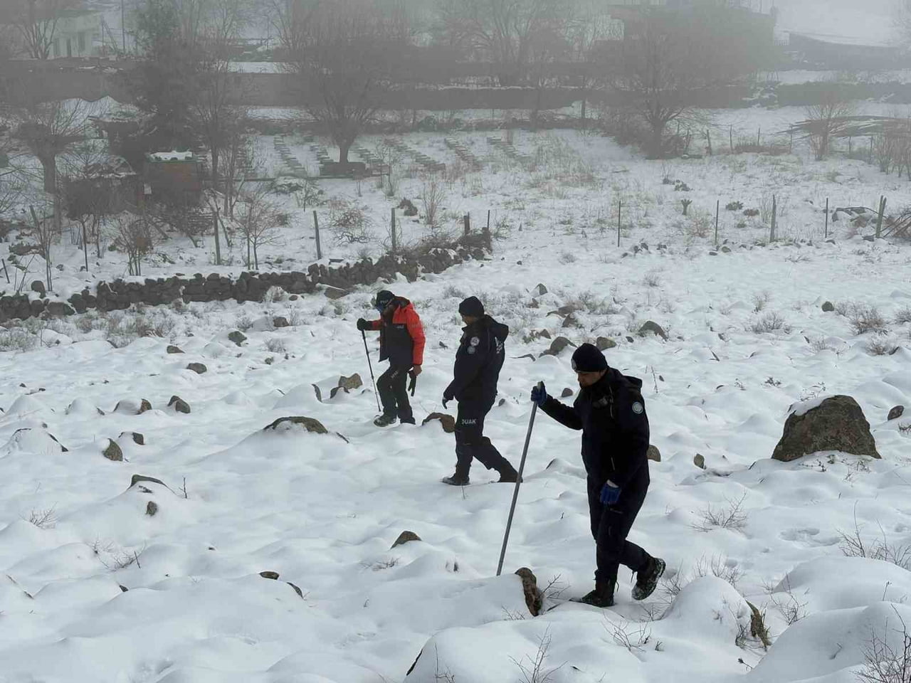 DİYARBAKIR'IN ÇINAR İLÇESİNDE EVDEN ÇIKAN VE KENDİSİNDEN BİR DAHA HABER ALINAMAYAN 45 YAŞINDAKİ...