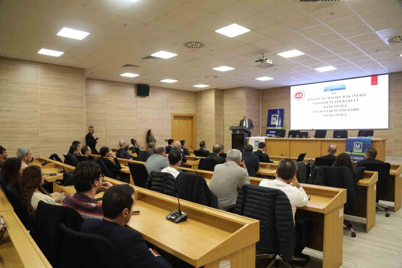 DİYARBAKIR TİCARET VE SANAYİ ODASI (DTSO) BAŞKANI MEHMET KAYA PROGRAMDA KONUŞMA YAPTI