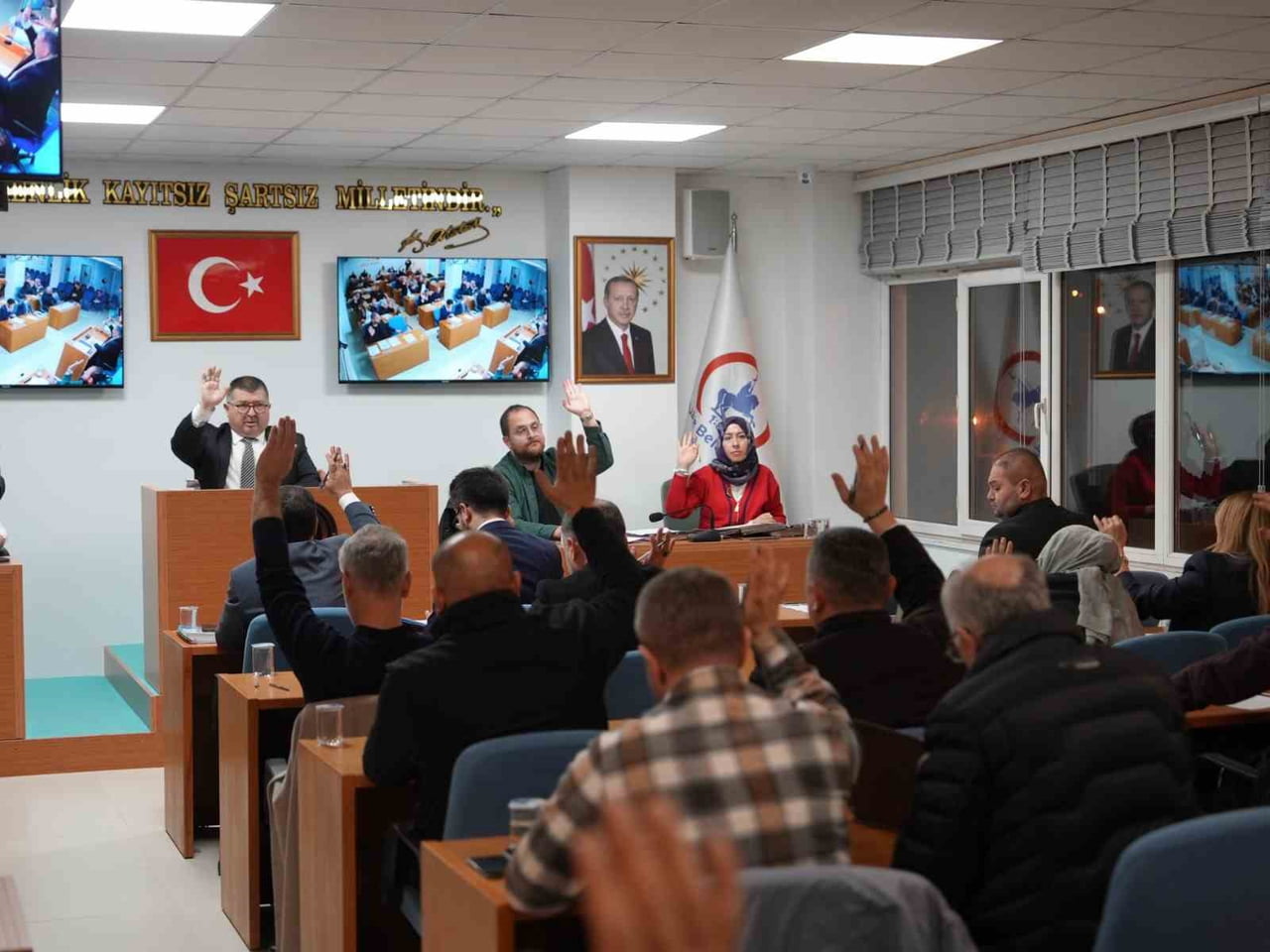 DÜZCE BELEDİYE MECLİSİ, OCAK AYI İKİNCİ BİRLEŞİMİNİ MECLİS BAŞKAN VEKİLİ AV. ALİ DİLBER...