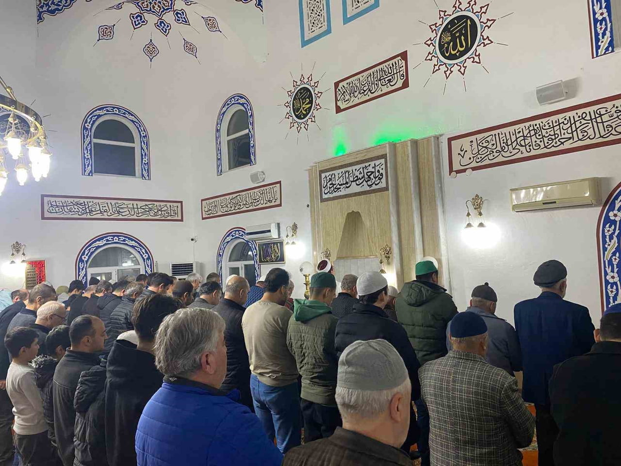 EFELER İLÇE MÜFTÜLÜĞÜ GENÇLİK KOORDİNATÖRLÜĞÜ TARAFINDAN DÜZENLENEN MAHALLECE CAMİDEYİZ PROGRAMI...