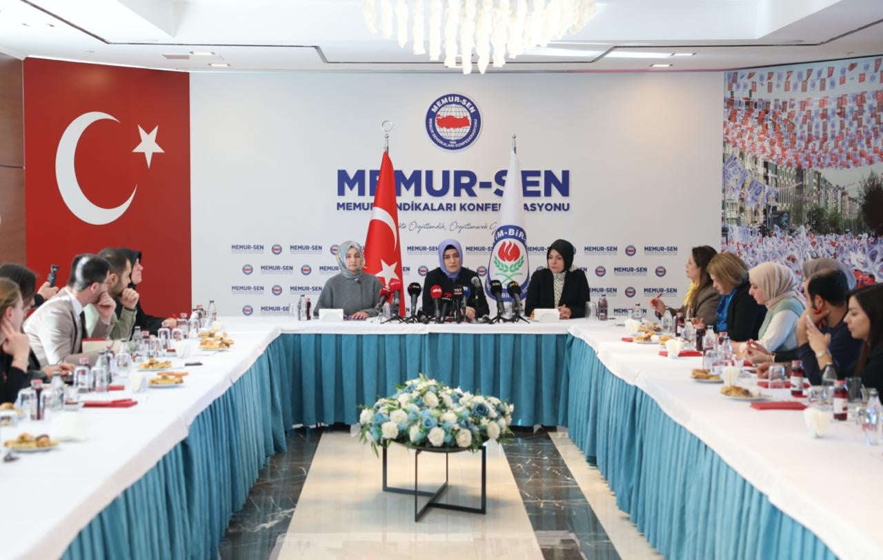 EĞİTİM-BİR-SEN, ÇALIŞMA HAYATINDAKİ ZORLUKLARIN NÜFUS ARTIŞ HIZINDAKİ DÜŞÜŞE ETKİSİNİ ORTAYA...