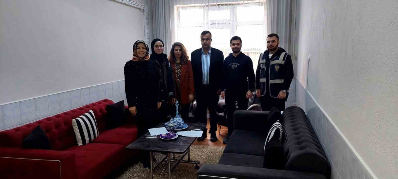 EĞİTİM VEREN TEMSİLCİLER