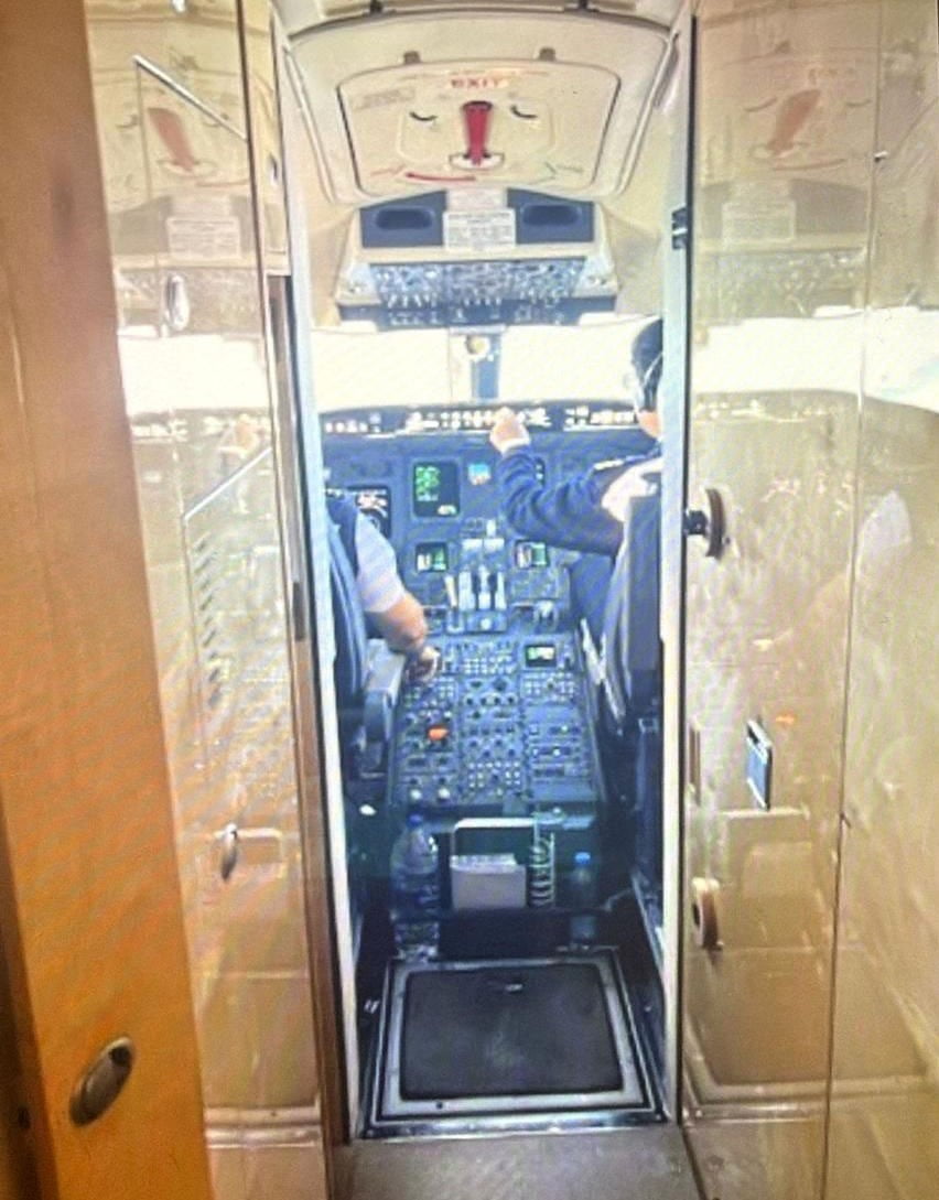 EKREM İMAMOĞLU'NA AİT OLDUĞU İDDİA EDİLEN ÖZEL UÇAK