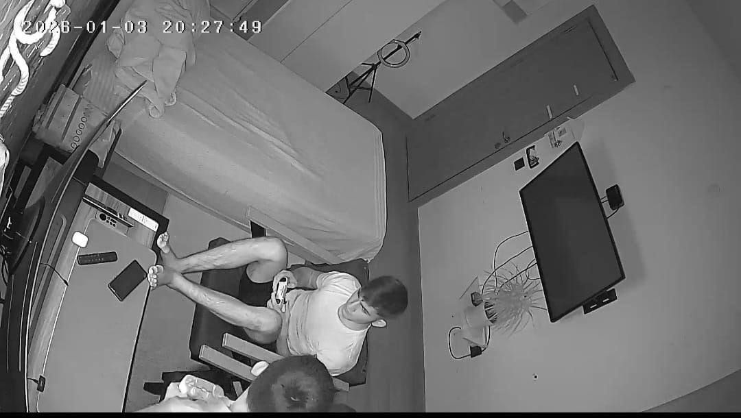 ELAZIĞ’IN BASKİL İLÇESİNDEKİ 4.7 BÜYÜKLÜĞÜNDEKİ DEPREM ANI GÜVENLİK KAMERASINA YANSIDI. OYUN...