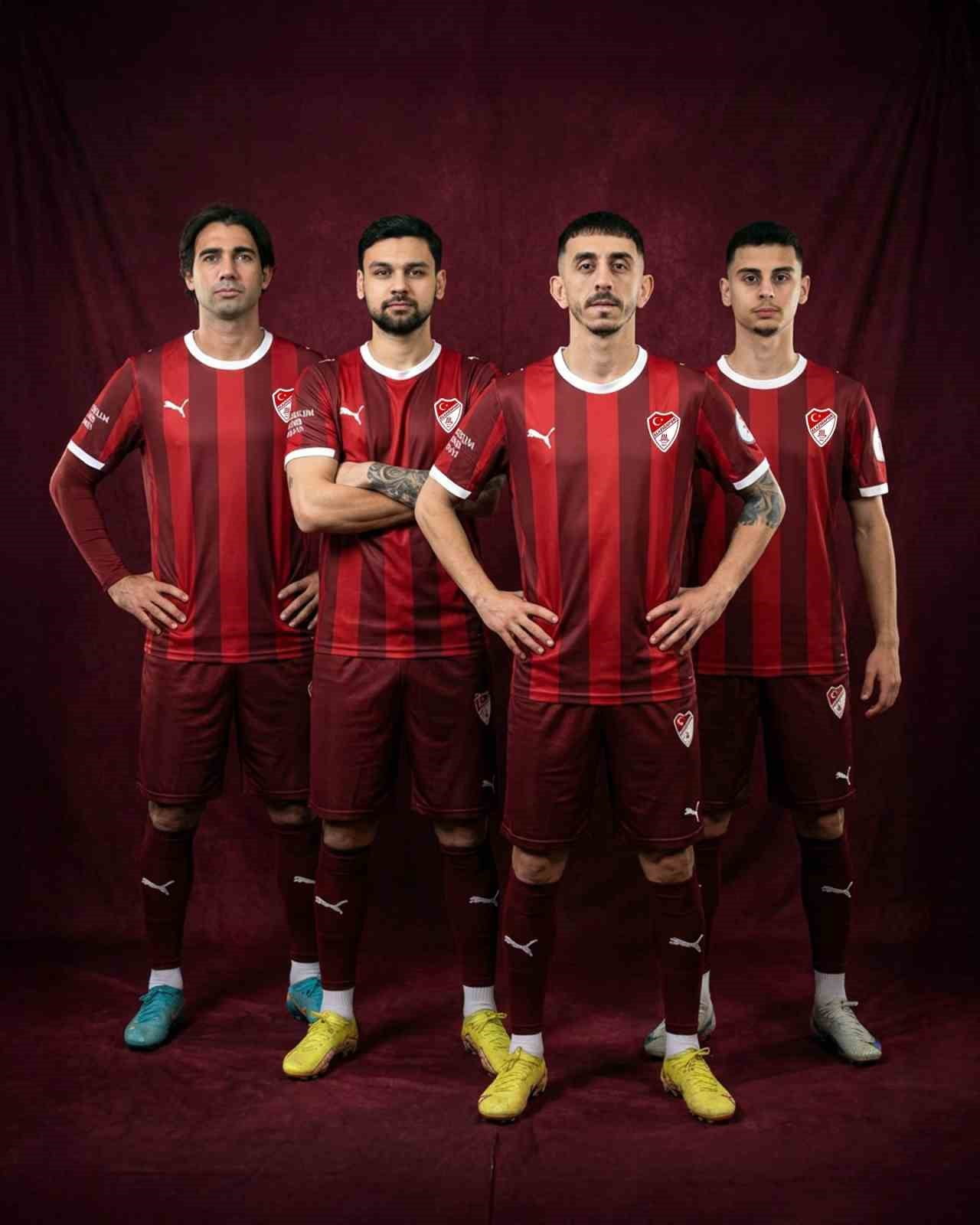 ELAZIĞSPOR'DA YENİ TRANSFLERİN FORMA NUMARALARI BELLİ OLDU