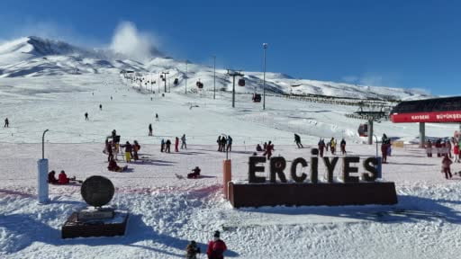 Erciyes'te 'sömestir' hareketliliği