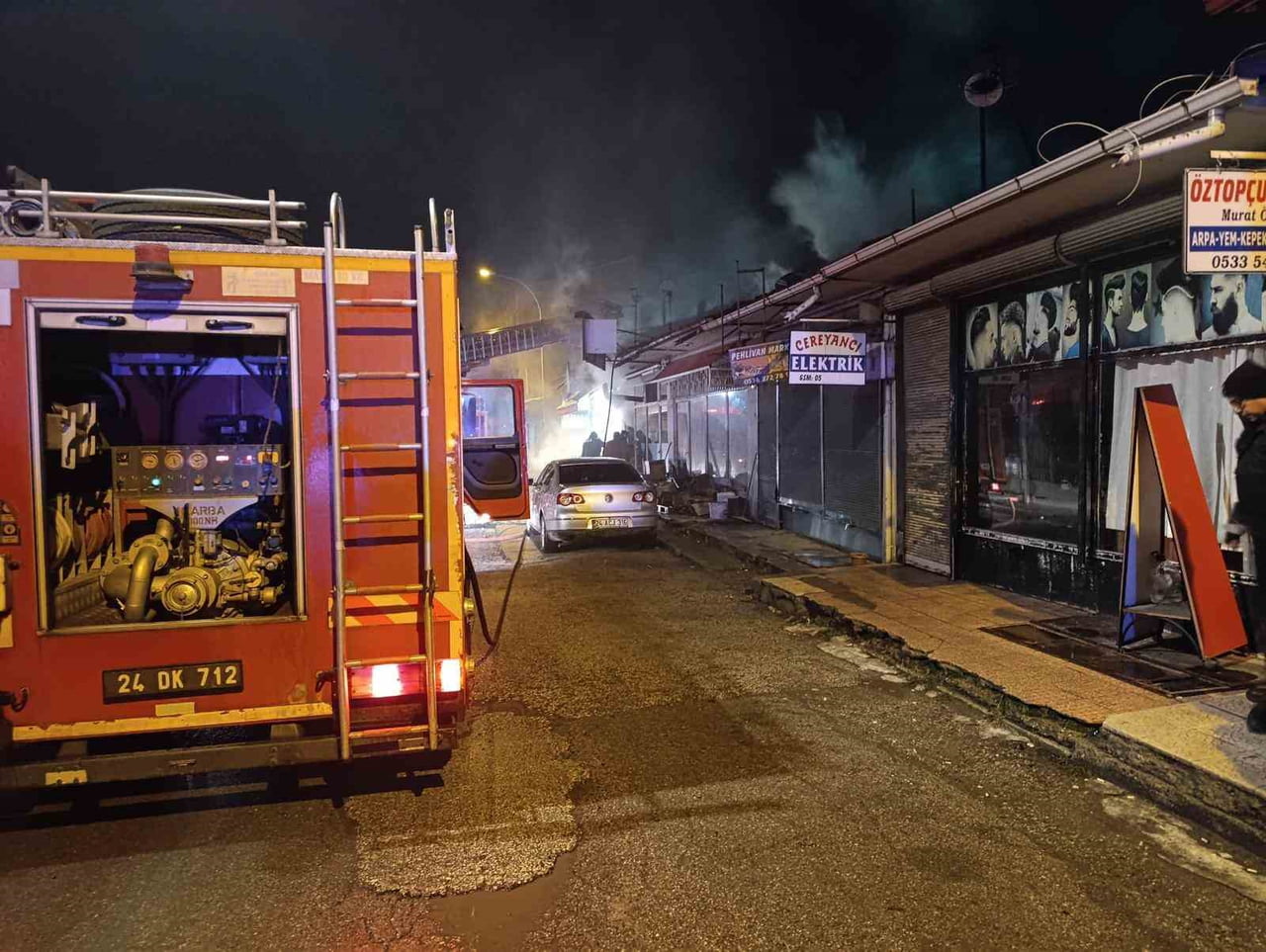 ERZİNCAN’IN İNÖNÜ MAHALLESİ’NDE BULUNAN BİR EKMEK FIRININDA ÇIKAN YANGIN, KISA SÜRELİ PANİĞE NEDEN...