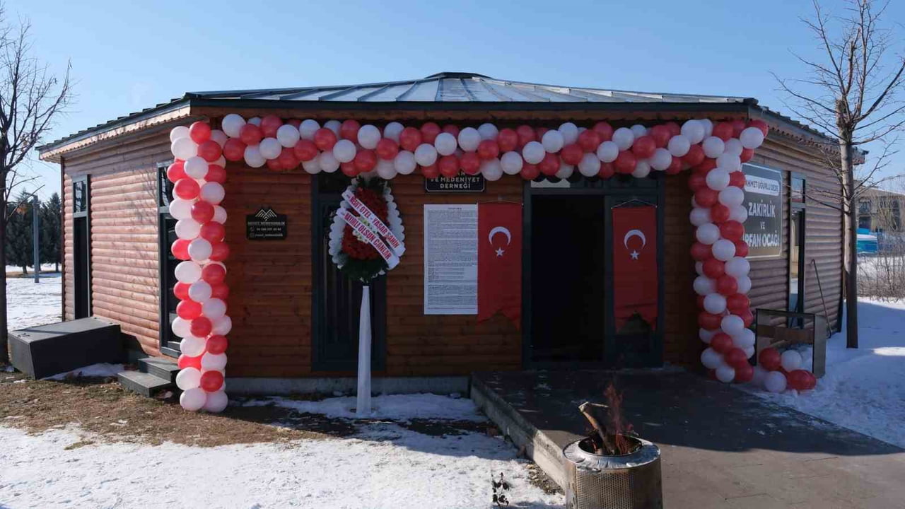 ERZİNCAN’IN KANAAT ÖNDERLERİNDEN ALEVİ DEDESİ AHMET UĞURLU’NUN ADINI TAŞIYAN “AHMET UĞURLU DEDE...