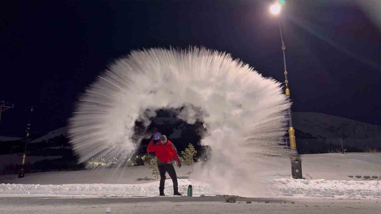 ERZURUM'DA HAVALARIN SOĞUMASI İLE BİRLİKTE SOSYAL MEDYADA YENİ BİR AKIM OLUŞMAYA BAŞLADI.