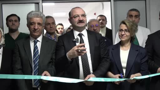 Erzurum Atatürk Üniversitesi Araştırma Hastanesi'nde yeni nesil anjiyografi cihazı hizmete...