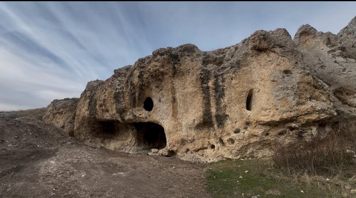 ERZURUM’UN KARAYAZI İLÇESİNDE, BAHAR AYLARININ EN DİKKAT ÇEKİCİ DOĞA OLAYLARINDAN BİRİ OLAN...