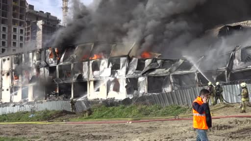 Esenyurt’ta bulunan bir inşaat alanında işçilerin kaldığı konteynırda bilinmeyen bir nedenle...