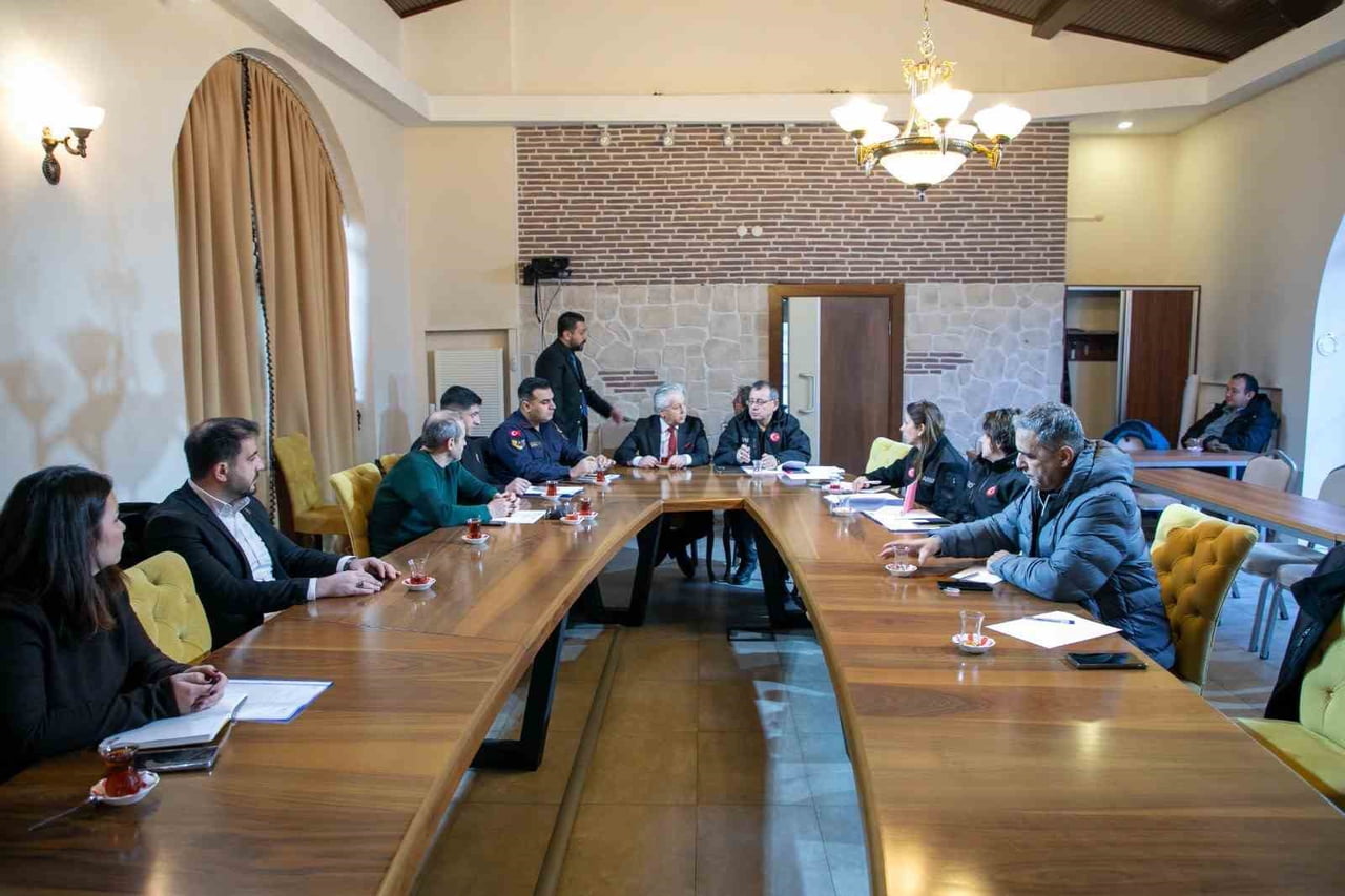 ESKİŞEHİR’DE AFETLERE KARŞI DİRENÇLİ BİR ŞEHİR OLUŞTURMA ÇALIŞMALARI KAPSAMINDA, AFAD VE TARIM VE...