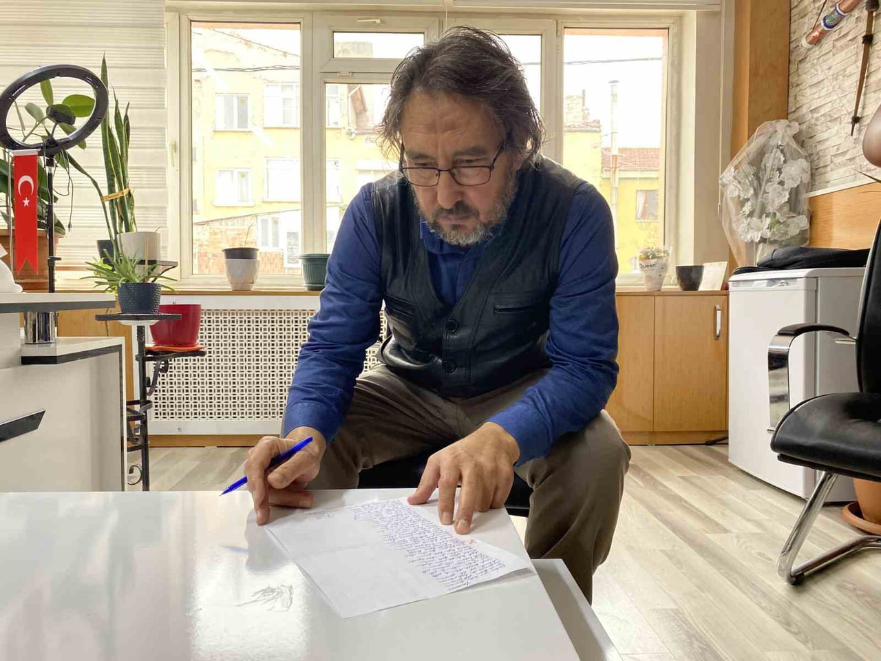 ESKİŞEHİR ŞAİRLER DERNEĞİ BAŞKANI KENAN DEMİREL'İN TELEFONUNU KAYBETMESİYLE İLGİLİ YAZDIĞI İLGİNÇ...