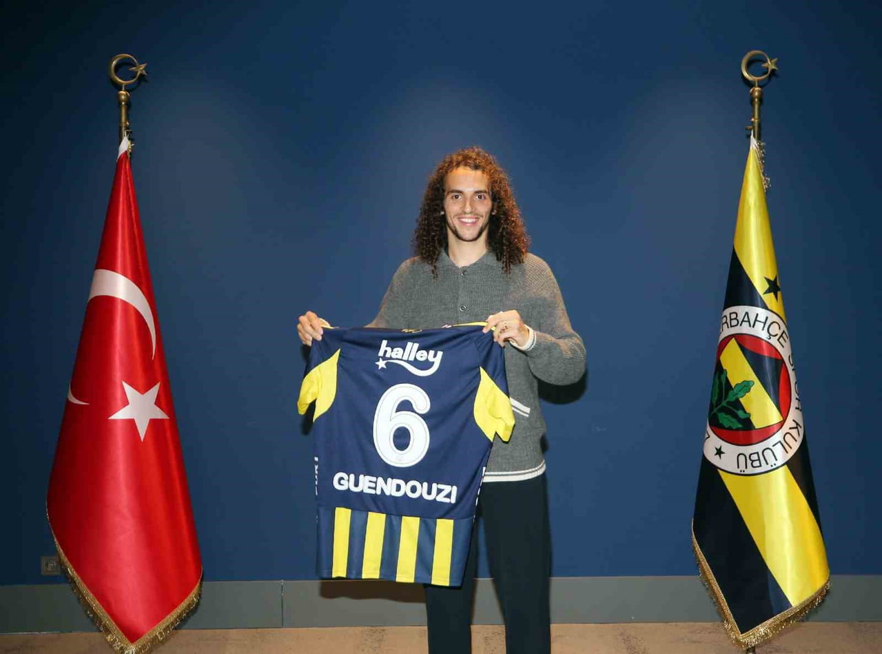 FENERBAHÇE, 26 YAŞINDAKİ ORTA SAHA OYUNCUSU MATTEO GUENDOUZİ’Yİ KADROSUNA KATTI. FRANSIZ MİLLİ...