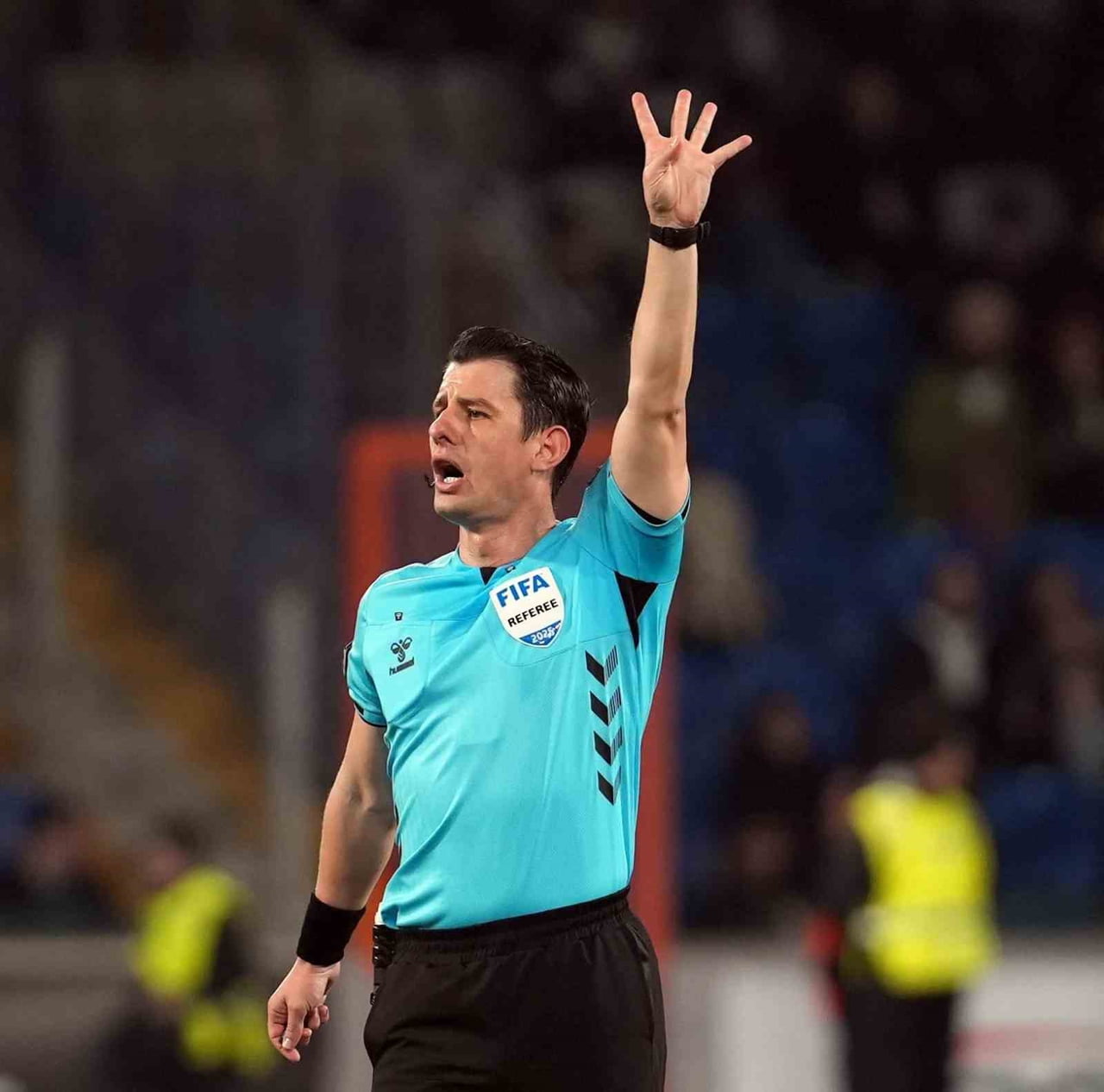 FIFA KOKARTLI HAKEM HALİL UMUT MELER, KARİYERİNDE 4. KEZ GALATASARAY-FENERBAHÇE DERBİSİNDE GÖREV...