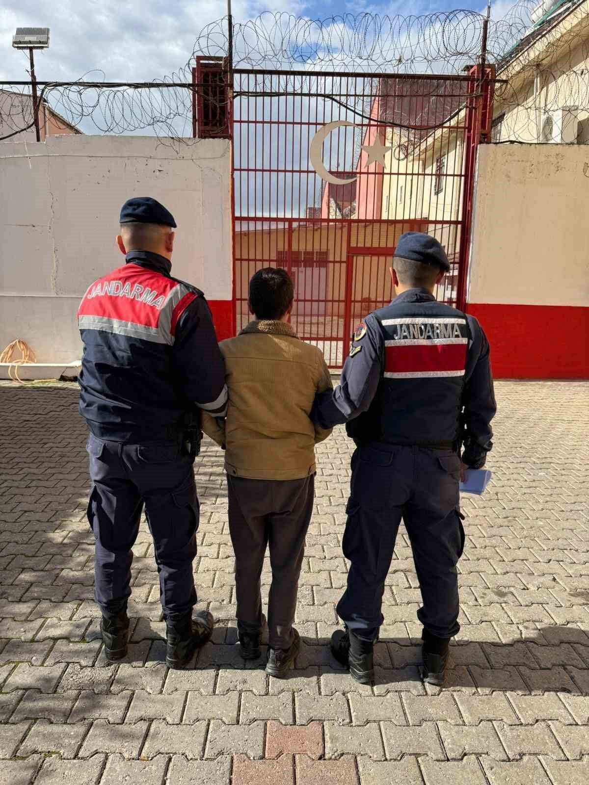 FİRARİ ŞAHIS KOÇARLI’DA YAKALANDI