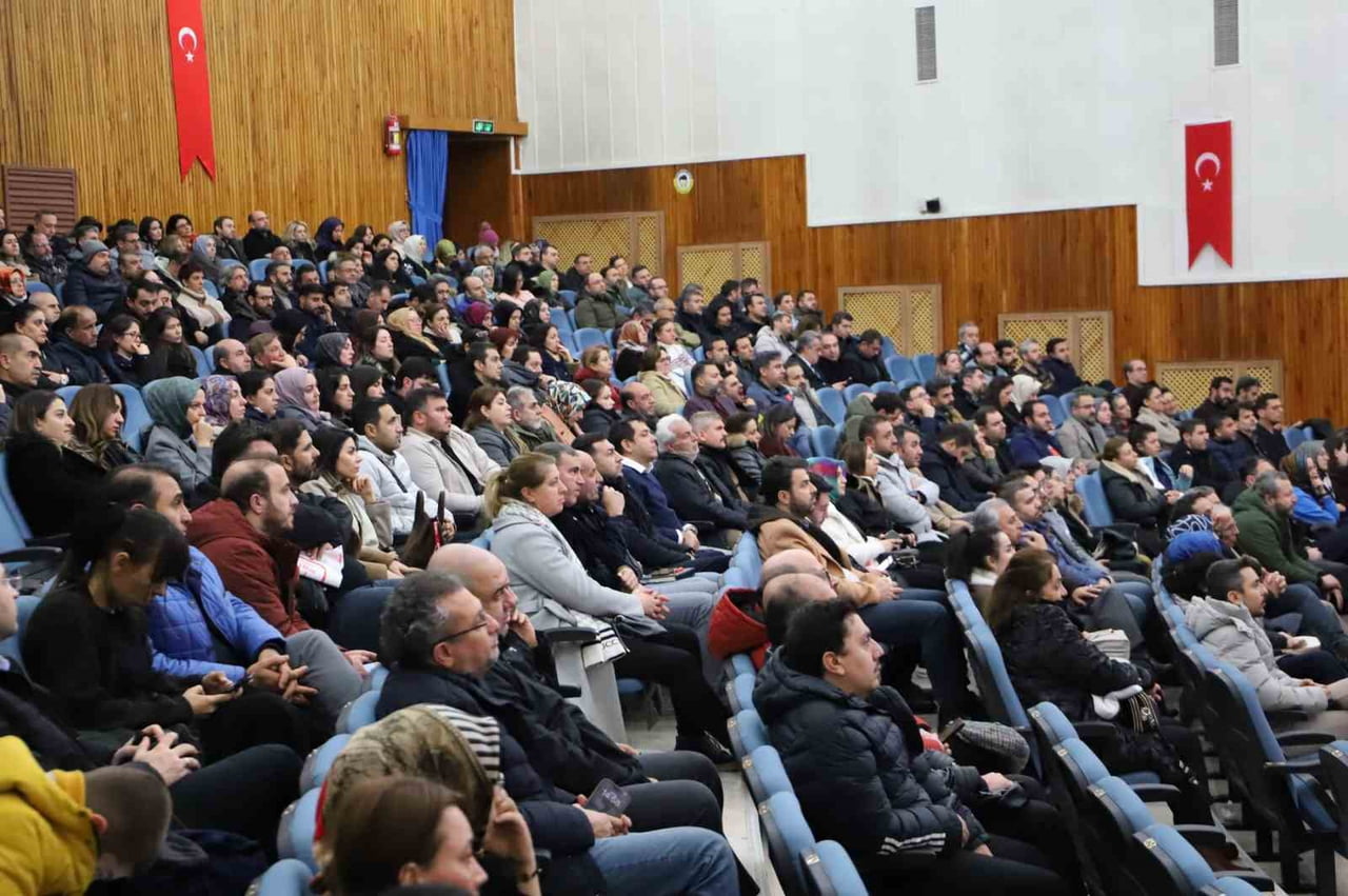 FIRAT ÜNİVERSİTESİ REKTÖRÜ PROF. DR. FAHRETTİN GÖKTAŞ,  AKADEMİK PERSONELLE BİR ARAYA...