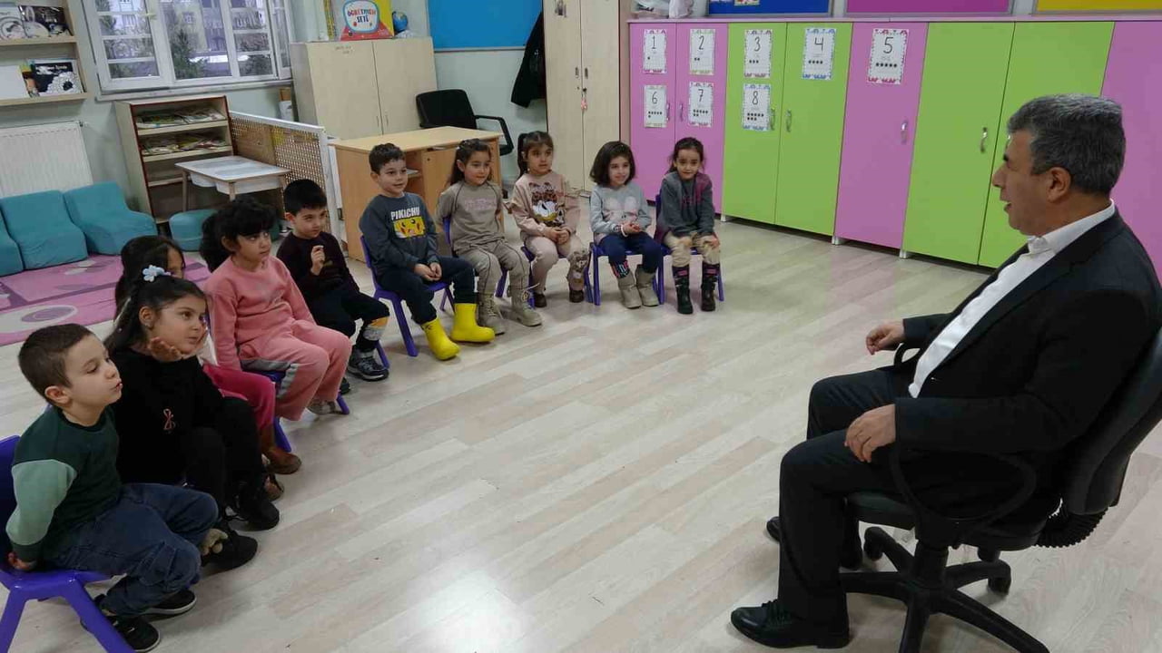 GAZİANTEP'TE YAŞAYAN SULTAN YILDIZ, GÖZ TANSİYONU NEDENİYLE 3 YAŞINDAYKEN ARKA ARKAYA İKİ AMELİYAT...