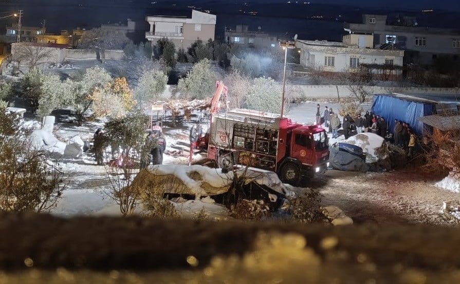 GAZİANTEP’TE FECİ ÖLÜM: YEM KARMA MAKİNESİNE DÜŞEN BESİCİ HAYATINI KAYBETTİ