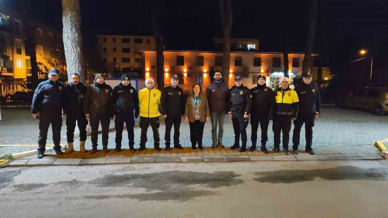 GERMENCİK KAYMAKAMI SULTAN DOĞRU, YILBAŞI DOLAYISIYLA GÖREVLERİ BAŞINDA BULUNAN EMNİYET, JANDARMA...