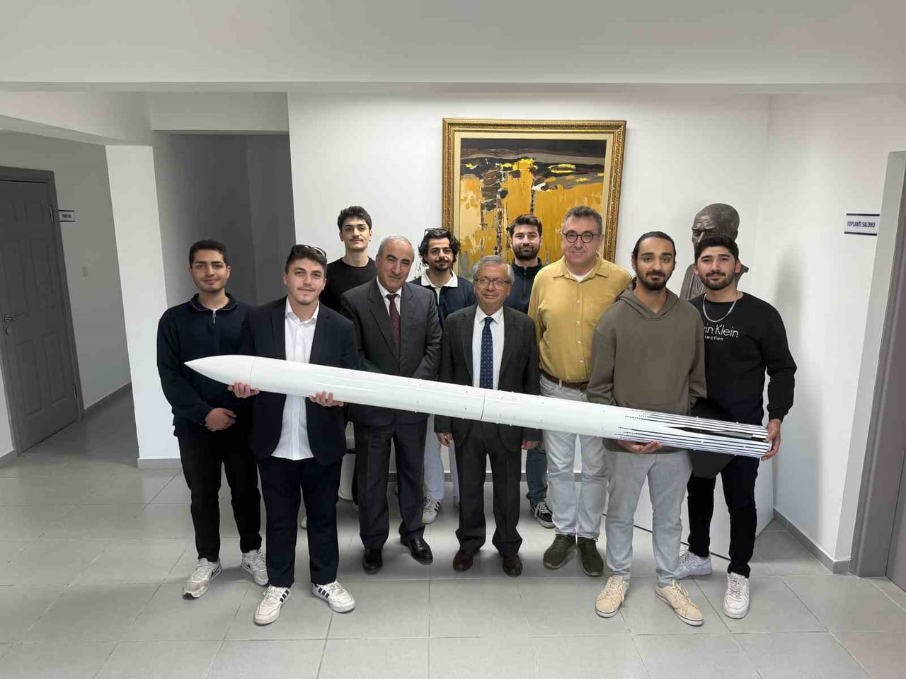 GİRNE ÜNİVERSİTESİ HAVACILIK KULÜBÜ ROKET TAKIMI, TAMAMEN ÖĞRENCİ EMEĞİYLE GELİŞTİRDİĞİ MODEL...