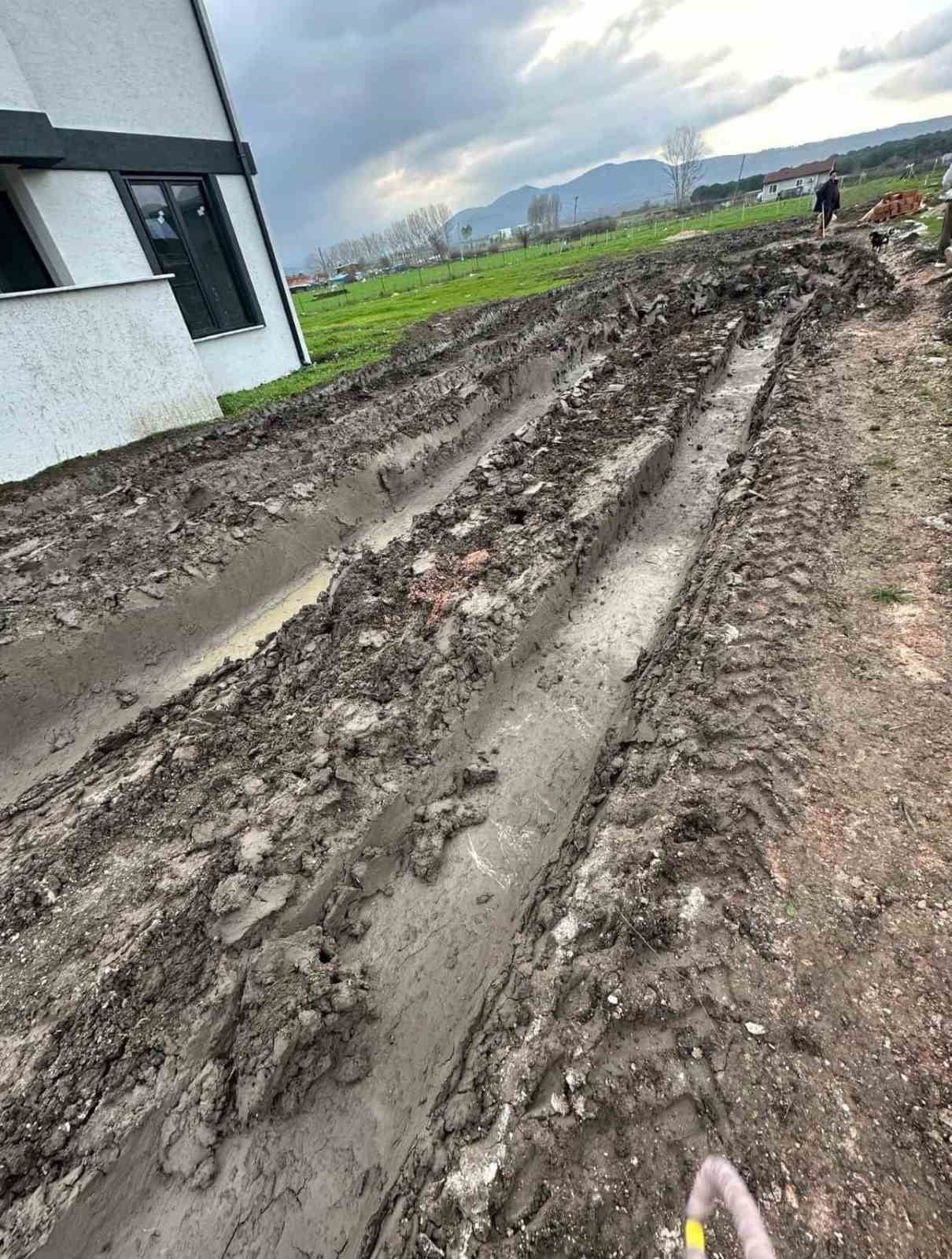 GÖNEN’DE İMAR VAR, İNŞAAT VAR YOL YOK, ALTYAPI YOK
