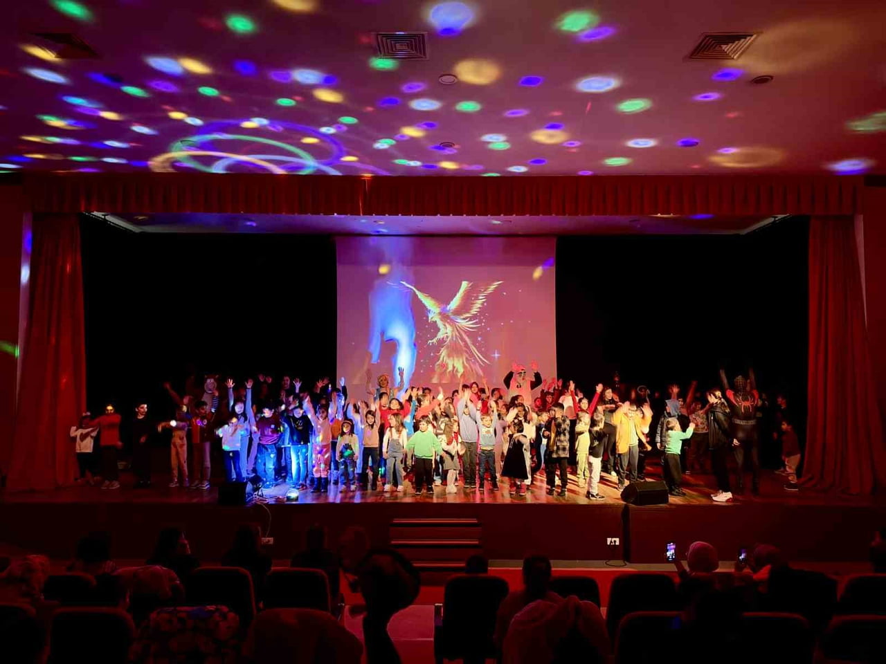 HACILAR BELEDİYE BAŞKANI BİLAL ÖZDOĞAN, İLÇEDEKİ SOSYAL FAALİYETLERİN ADRESİ OLAN ŞEHİT POLİS...