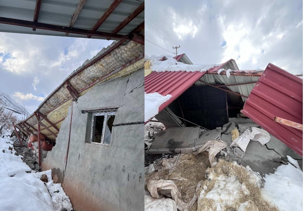 HAKKARİ’NİN ÇUKURCA İLÇESİNE BAĞLI GÜNDEŞLİ KÖPRÜLÜ MAHALLESİ’NDE YOĞUN KAR YAĞIŞI NEDENİYLE BİR...