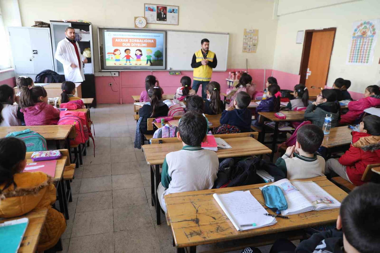 HALİLİYE BELEDİYESİ’NDEN ÖĞRENCİLERE FARKINDALIK EĞİTİMİ