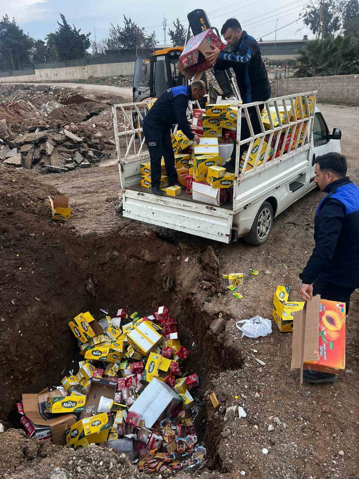HATAY'DA OKUL ÇEVRELERİNDE BULUNAN İŞLETMELERE YÖNELİK YAPILAN DENETİMLERDE ELE GEÇİRİLEN 465...