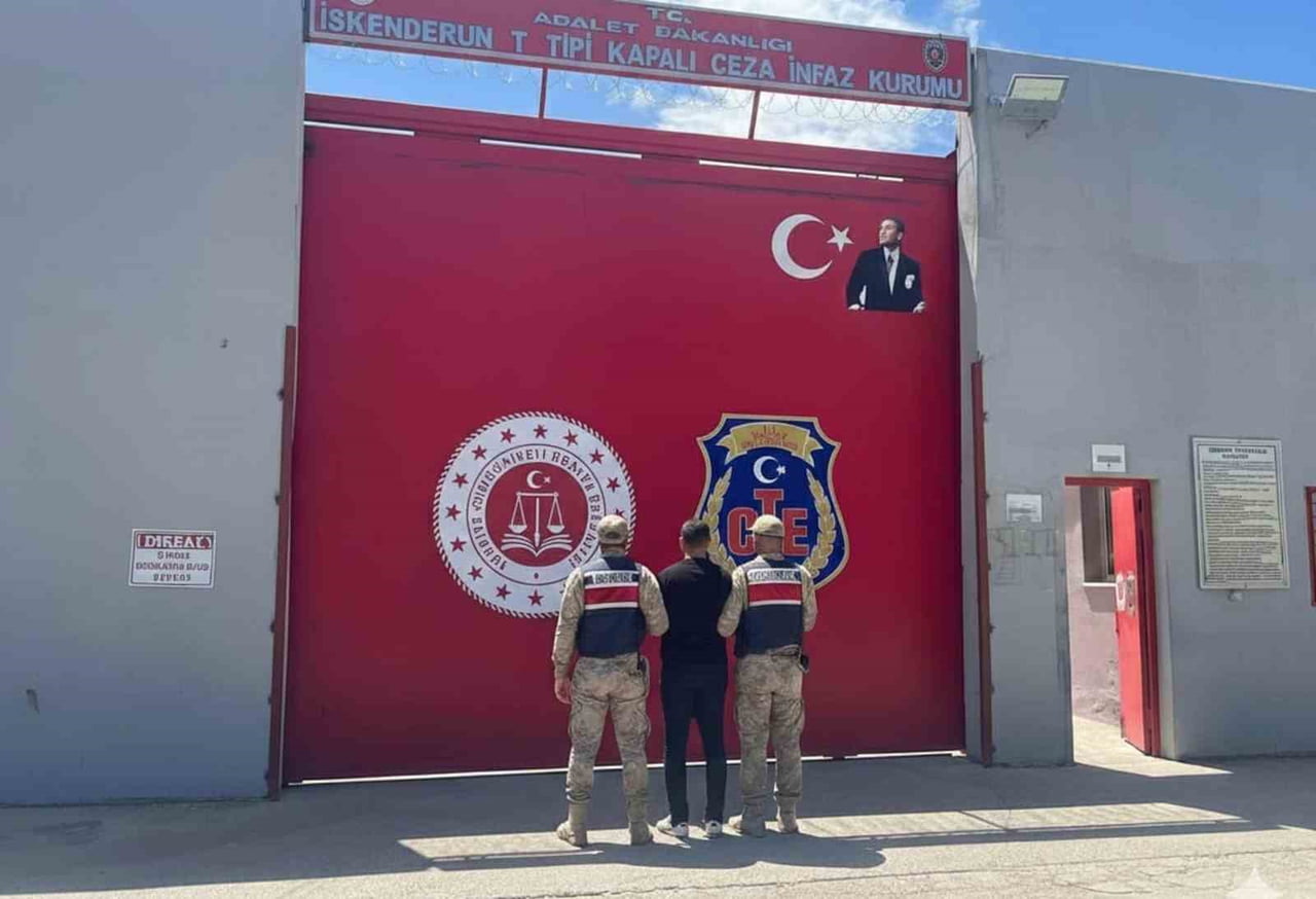 HATAY’DA 34 YIL HAPİS CEZASI İLE ARANAN ŞAHIS YAKALANDI