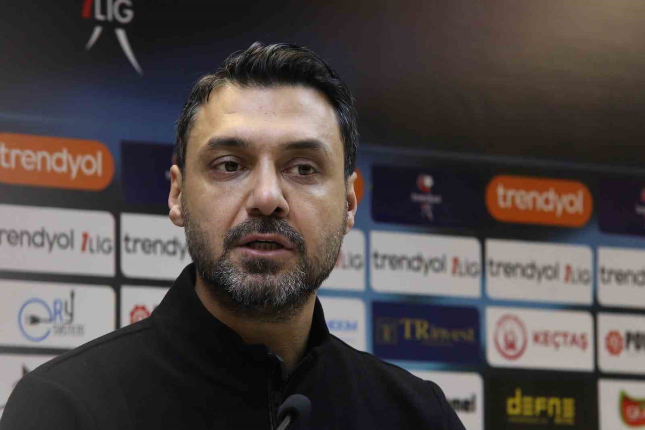 HATAYSPOR TEKNİK DİREKTÖRÜ BEKİR İRTEGÜN AÇIKLAMALARDA BULUNDU